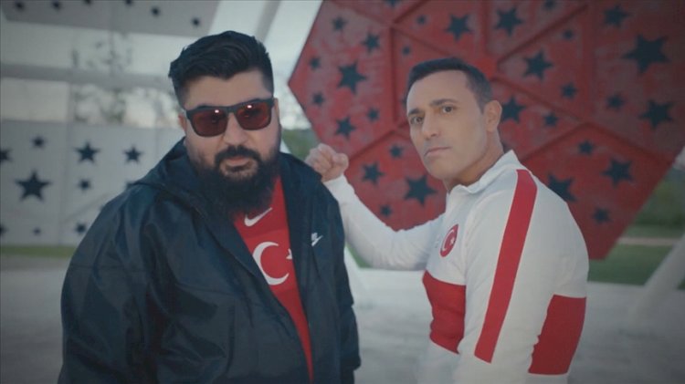 Mustafa Sandal'dan Euro 2020 şarkısıyla ilgili açıklama: Bize komplo kurdular