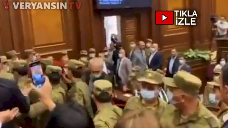 Ermenistan parlamentosunda Paşinyan'ın konuşması sırasında kavga çıktı