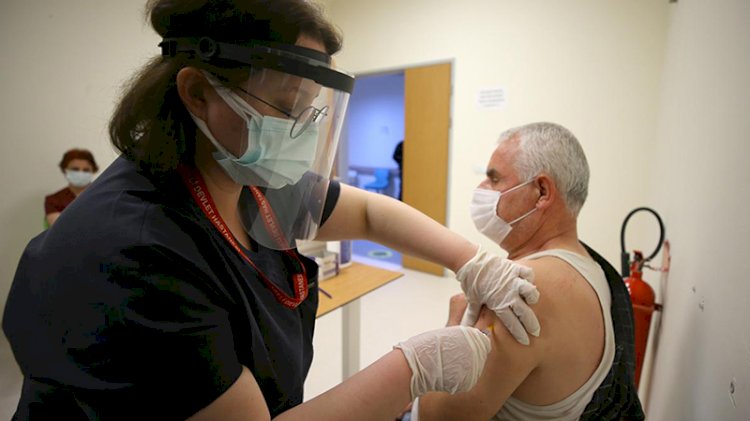 FDA'dan BioNTech aşısı için üçüncü doz kararı