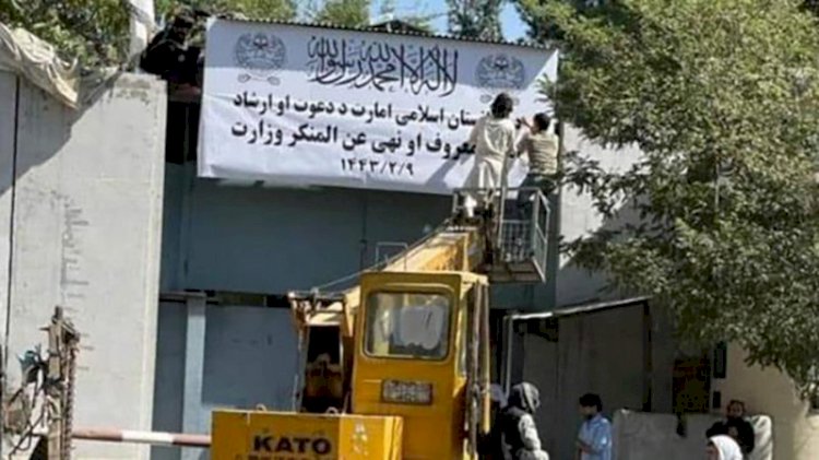 Taliban'dan kadınlar için yeni karar! Kadın Bakanlığı, 'Ahlak Bakanlığı' oldu