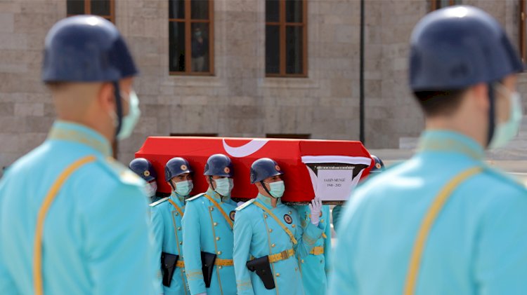Şahin Mengü'ye veda