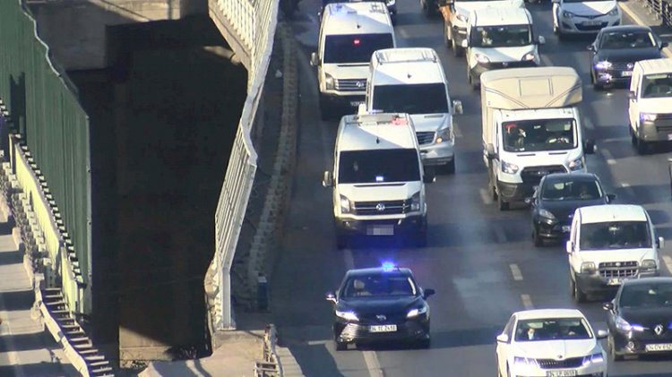 İstanbul'da sürücülerin yeni kabusu: Çakarlı minibüsler