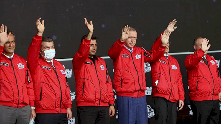 Selçuk Bayraktar'ın 'Maskeleri çıkaralım' ricasını hangi bakan yerine getirmedi?