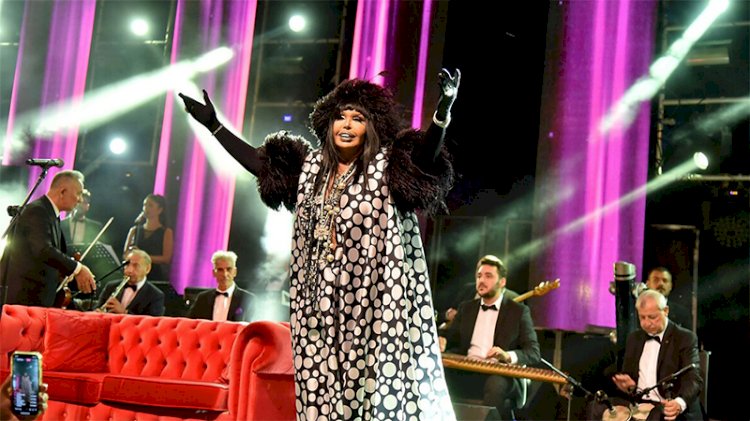 Orkestrası tutuklanan Bülent Ersoy: Servetimi ortaya dökeceğim