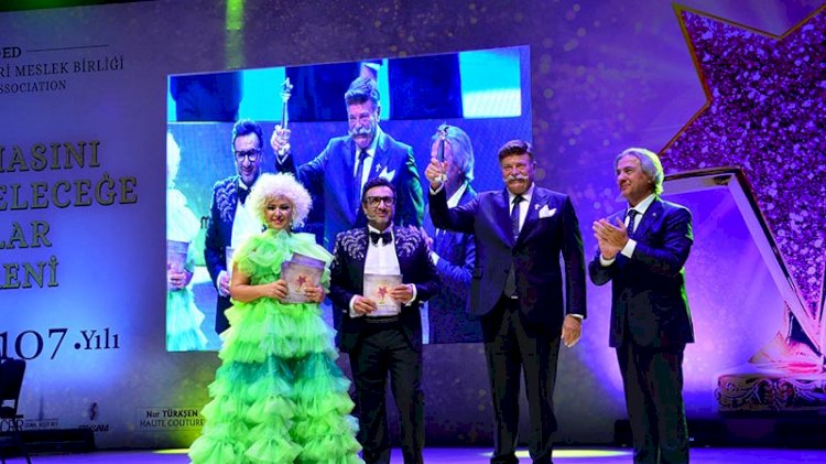 ‘Türk Sinemasını Geçmişten Geleceğe Taşıyanlar’ ödülleri verildi