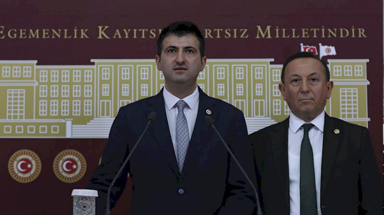 'Mustafa Kemal'in askerleriyiz' sloganı nedeniyle İstanbul Barosu'nu eleştirenlere yanıt