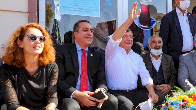Davutoğlu'nun 'açılım' propagandası Nagehan Alçı'ya kaldı
