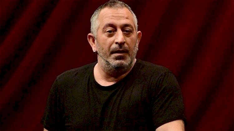 Cem Yılmaz’dan aşı karşıtlarına 'Viagra'lı yanıt: Çipi koyacaksam ona koyarım
