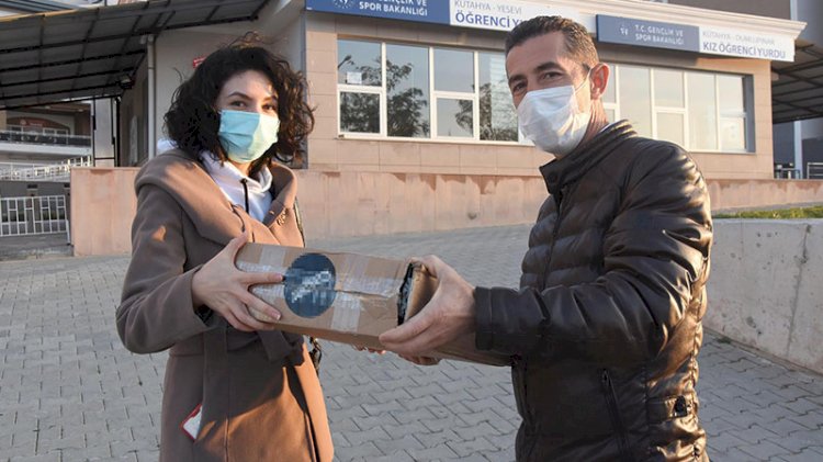 İnternetten aldığı 13 bin liralık laptopu kargodan böyle çaldılar