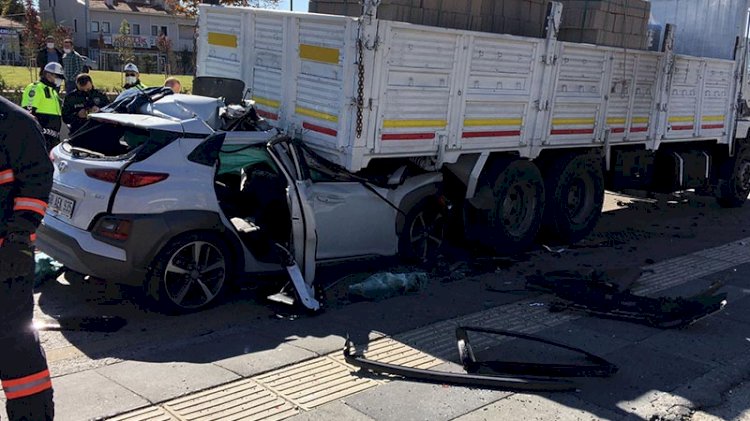 36 saatlik nöbetten sonra kazada hayatını kaybeden doktor son yolculuğuna uğurlandı