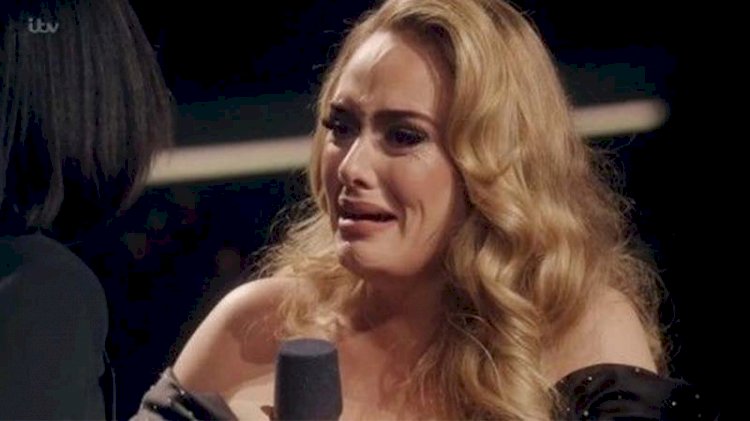 Adele'e büyük sürpriz! Öğretmenini görünce gözyaşlarını tutamadı