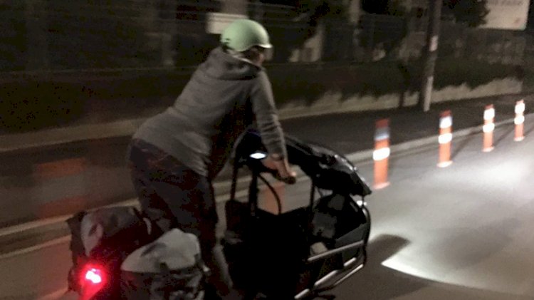 Milletvekili doğuma bisiklet sürerek yetişti