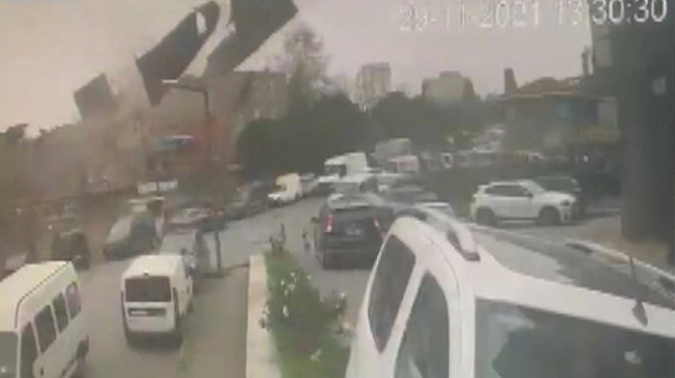 Lodos çatıyı uçurdu... İşte o görüntüler