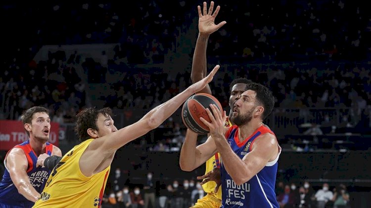 Anadolu Efes, Barcelona'ya uzatmalarda yenildi