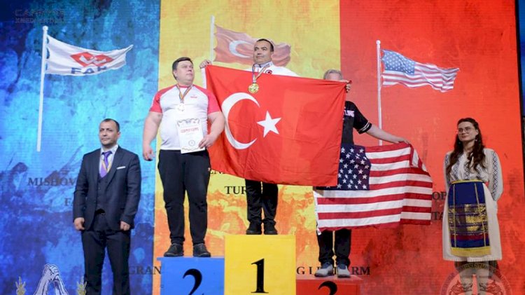 Türk sporcunun bileğini dünya yine bükemedi
