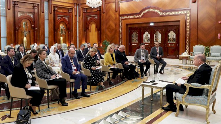 Erdoğan'dan Katar dönüşü döviz kuru açıklaması