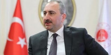 adalet-bakani-gul-e1567756372873