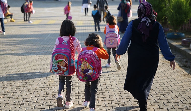 MEB’den ‘sınıfta kalma’ kararı… Teneffüs süreleri de değişti