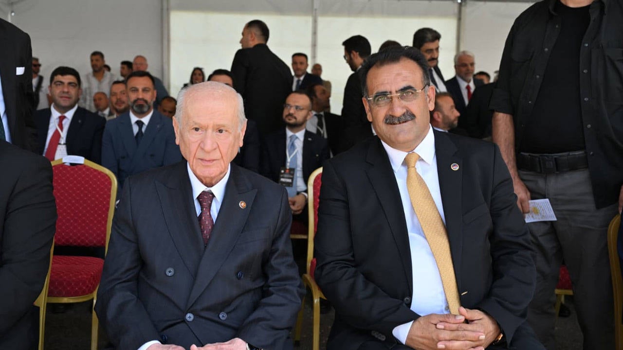 Devlet Bahçeli’den DEM Partili başkana davet