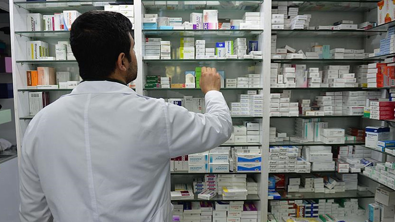 Eczaneler kaçta açılıyor? Kaçta kapanıyor? Eczane çalışma saatleri 2025