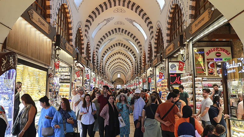 Kapalıçarşı’da kaçak pırlanta operasyonu: Piyasa değeri 1 milyar 250 milyon lira!