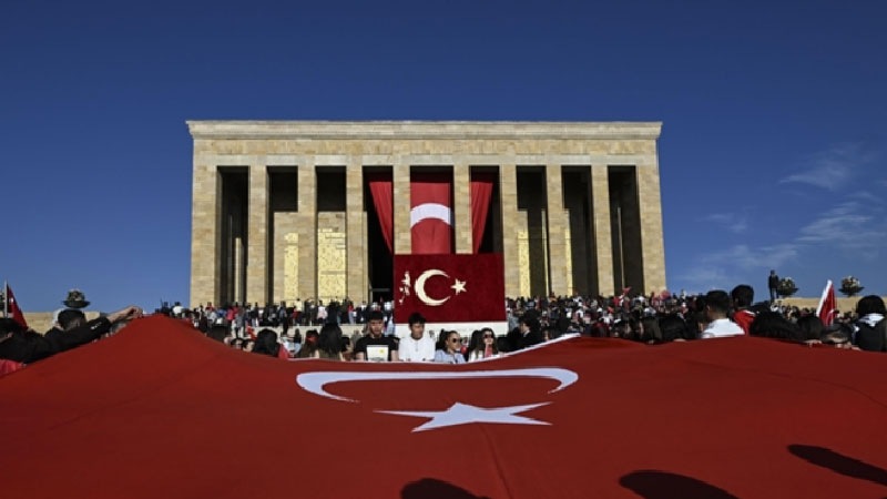 Açılıma karşı 27 Aralık çağrıları büyüyor: Milli Merkez’den Anıtkabir’e davet