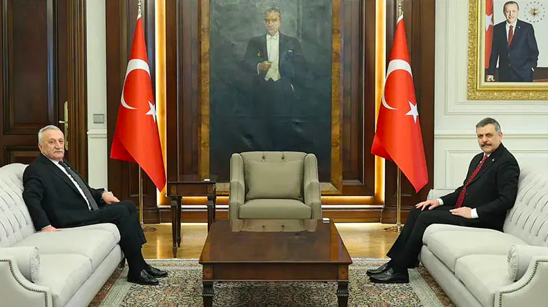 O fotoğraf gündem olmuştu… Mehmet Ağar, İçişleri Bakanı Çiftçi’ye ziyaretini anlattı