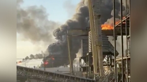 ABD’de dev rafineride patlama! Halka ‘evden çıkmayın’ uyarısı