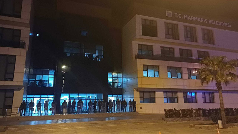 Marmaris Belediyesi’ne gece yarısı operasyon!