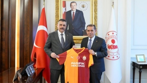 Dursun Özbek’ten İçişleri Bakanı Çiftçi’ye ziyaret