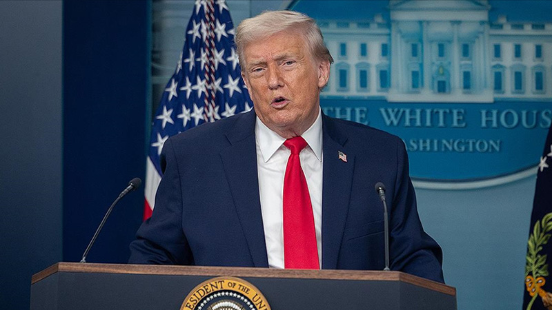 Trump: İran müzakere için bana yalvarıyor