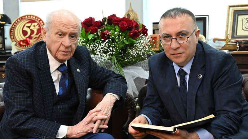 İzzet Ulvi Yönter’den ‘Bahçeli’ paylaşımı