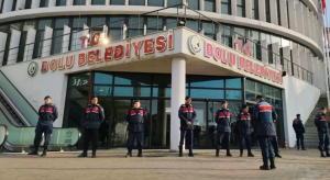 Bolu Belediyesi’ne yeni operasyon: Başkan yardımcısı ile CHP’li meclis üyesi gözaltına alındı