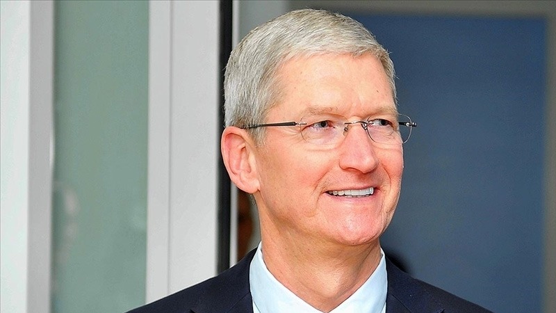 Apple duyurdu: CEO Tim Cook görevden ayrılacak
