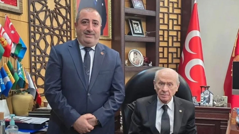 CHP’li Öztürkmen açıkladı: MHP’li meclis üyesi Ayhan Yazıcı okul basıp öğretmen darbetti