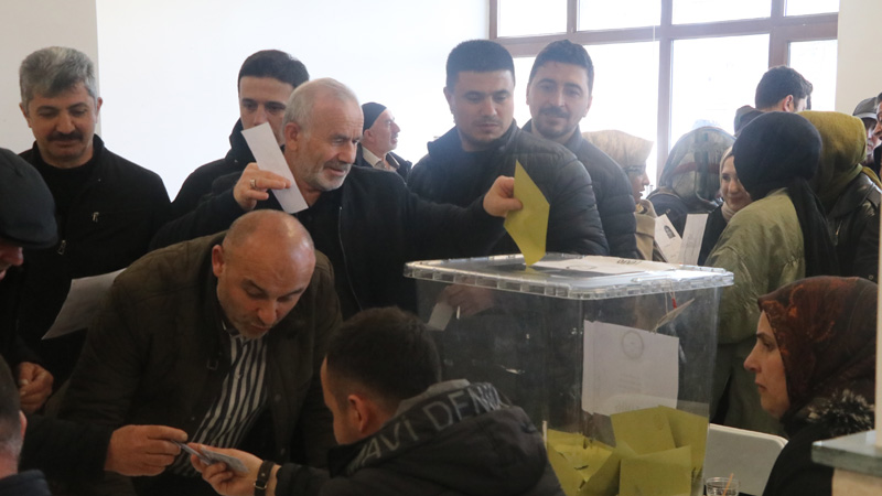 Çankırı’da Elmalık köyünde referandum: Sandıktan ‘evet’ çıktı