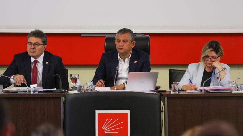 Parti Meclisi Özgür Özel başkanlığında toplandı: CHP’den ‘sahaya inme’ kararı