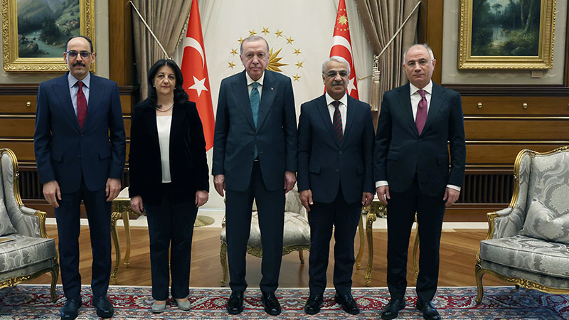 Kulisler hareketlendi… AKP’den DEM Parti’ye ‘açılım’ çıkışı: ‘Sahada değişim yoksa yeni aşama yok’