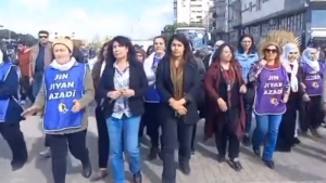 Kaymakamlık yasaklamıştı: DEM Parti’den Gemlik’te ‘Öcalan’ yürüyüşü