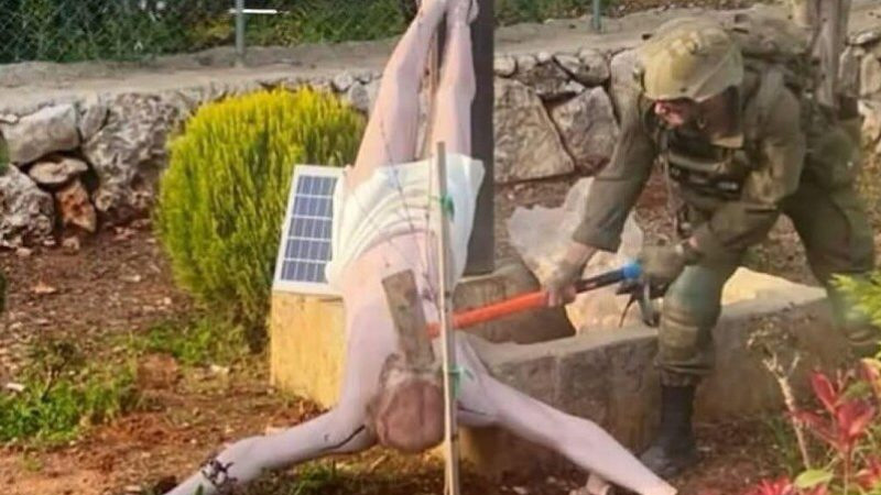 İsrail, bir askerinin Hazreti İsa heykelini parçaladığını doğruladı