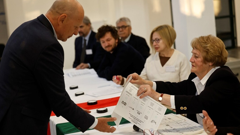 Macaristan’da seçim: Muhalefet iktidara geliyor… Orban’dan ilk açıklama