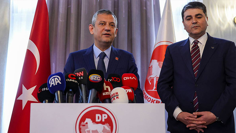 Özgür Özel’den Demokrat Parti’ye ‘ara seçim’ ziyareti