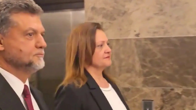 Burcu Köksal AKP Genel Merkezi’nde